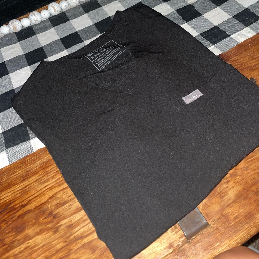 Figs Caterina One Pocket Scrub Top